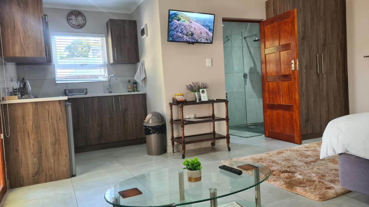 Luneburgh Cottages Ист-Лондон Экстерьер фото